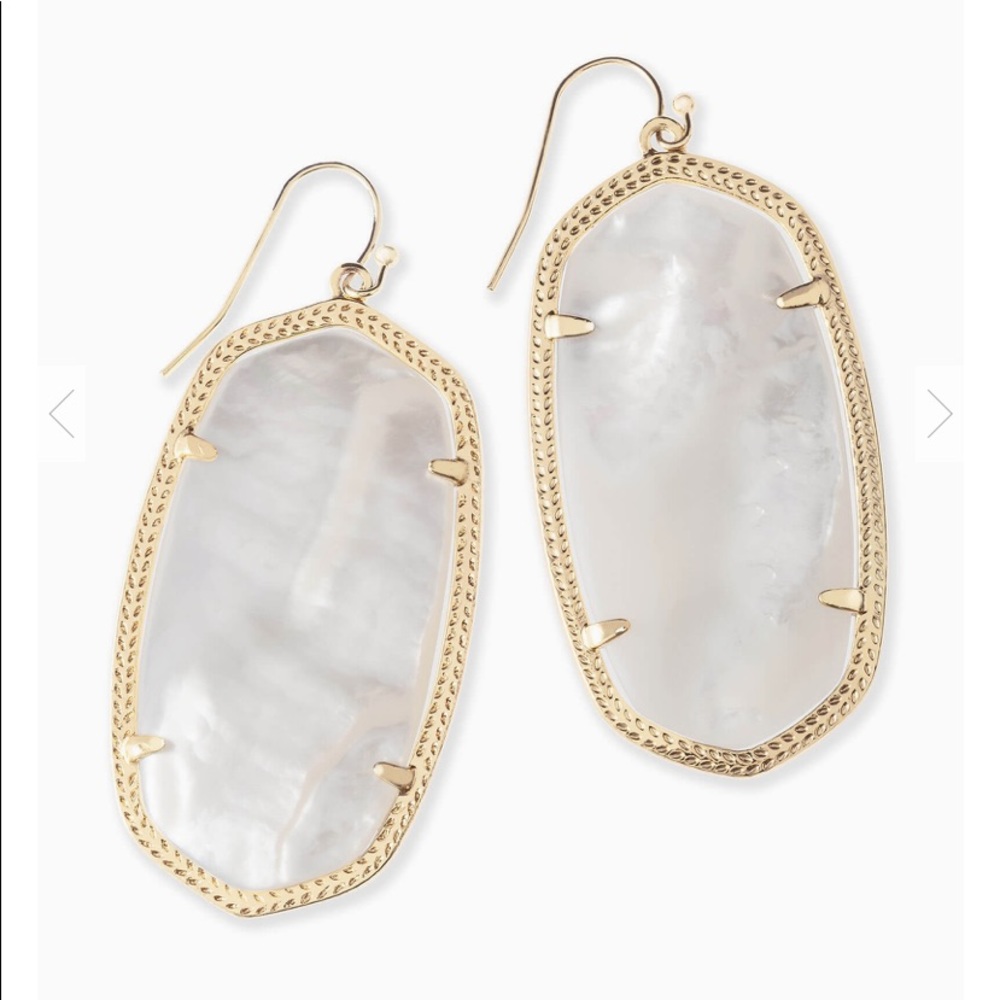 Kendra Scott Danielle gold drop earrings